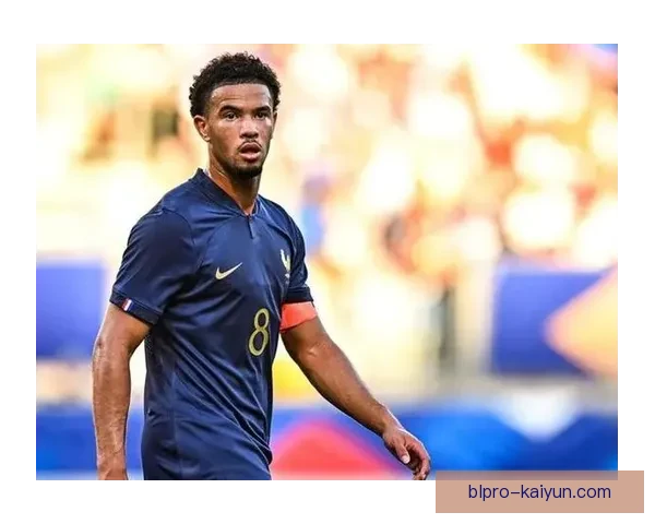 扎伊尔埃梅里攻防能力持续提升，表现逐渐备受关注