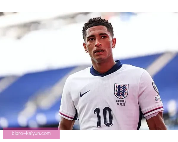 贝林厄姆与福登的国家队位置之争引发关注，谁将赢得首发席位？